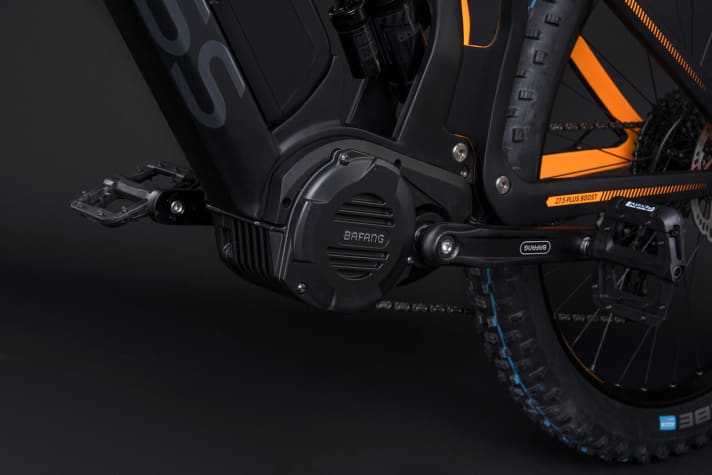   1600 Watt in der Spitze, 160 Newtonmeter: Der Bafang Ultra Max Drive ist fernab der EMTB-Kategorie angesiedelt.