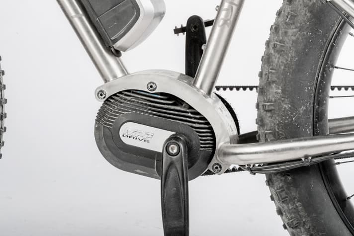 Perfectly controllable: The E-Lom motor, developed for golf carts, measures the pedal force 1000 times per minute and has ten levels of assistance.