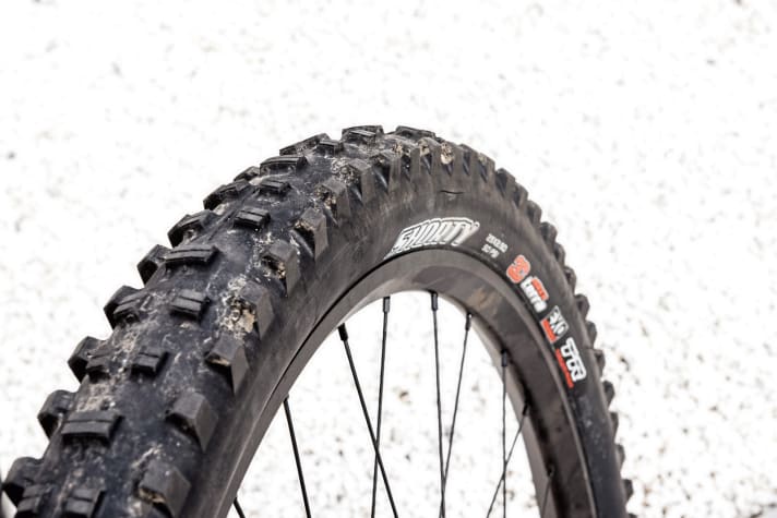   Maxxis Shorty 29 x 2.5"