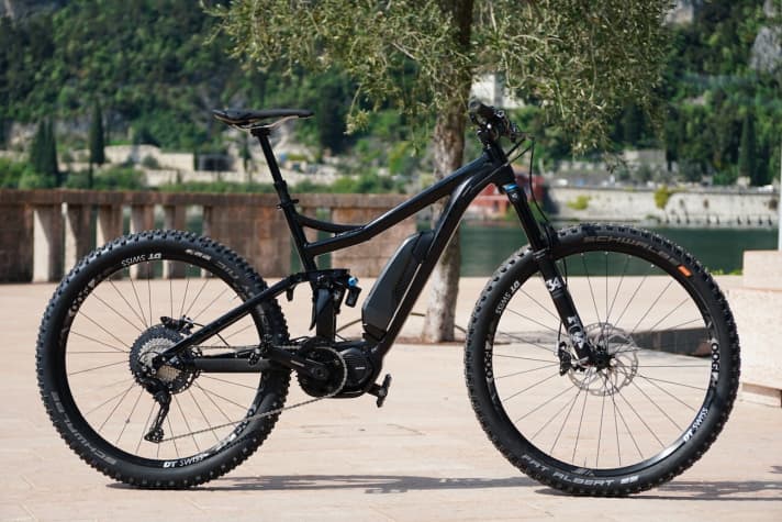   Inspired by motocross sport: the MX version comes with wide 27.5-inch tyres on the rear wheel and a narrower 29er on the front wheel.