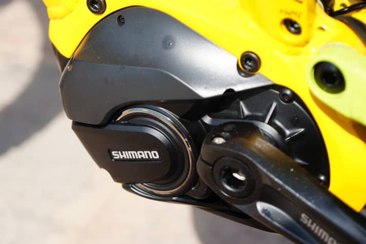   Shimano's Steps E8000 motor provides propulsion, while the external 504 Wh battery is light, compact and easy to replace.