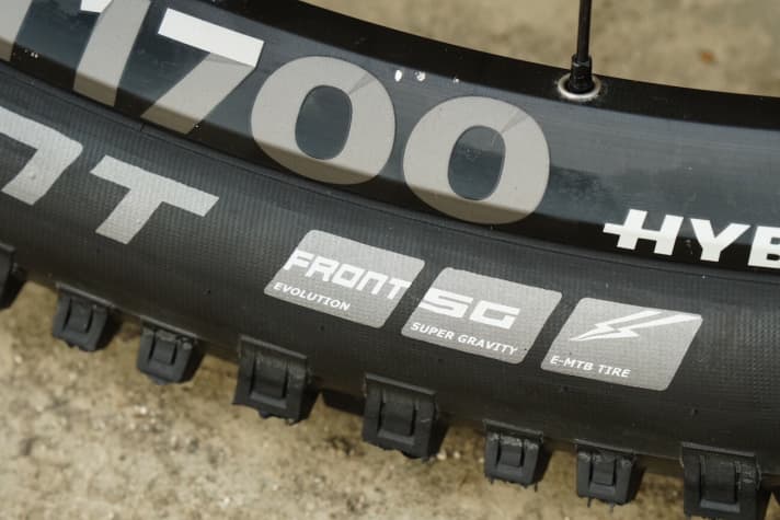   Super Gravity: Den Schwalbe Eddy Current wird es ausschließlich mit der verstärkten und pannensichereren Karkasse geben.