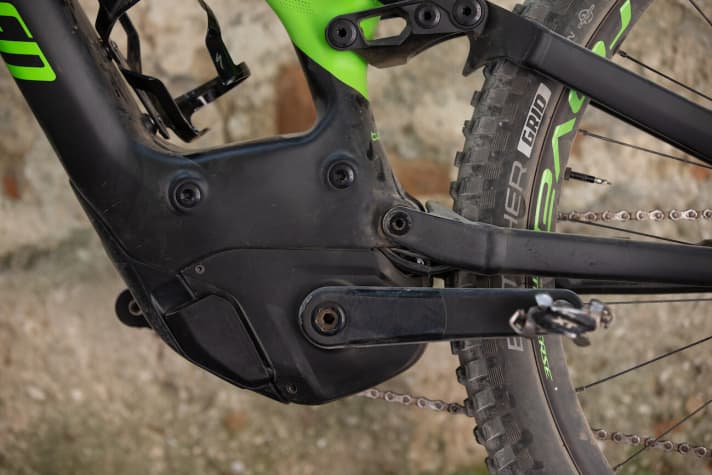   Gut eingepackt: Der neue Brose Drive S Mag liegt komplett unter Abdeckungen im Tretlagerbereich.