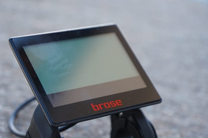   Für ein Plus an Informationen: Zentrales Display mit Lenkerhalterung von Brose.