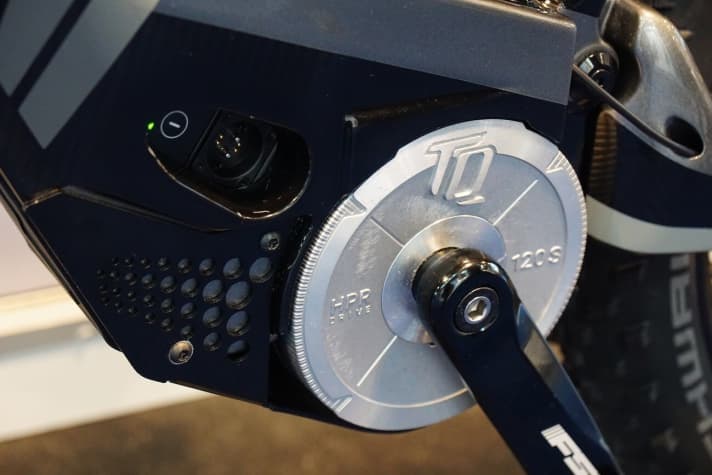   The TQ HPR Drive motor with 120 Nm is the most powerful motor on the market - but also one of the heaviest.