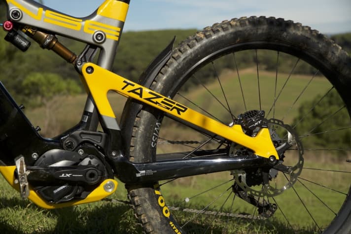   Tuned Suspension: This is what Intense calls its VPP rear suspension system. The rear triangle is made from a single piece and is connected to the main frame via two separate levers.