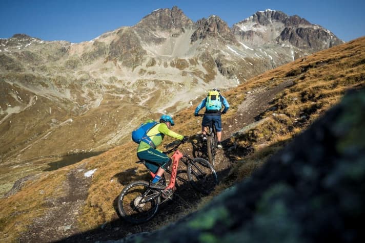   Bergauf ist das Focus E-MTB enorm leichtgängig und bietet gute Traktion.