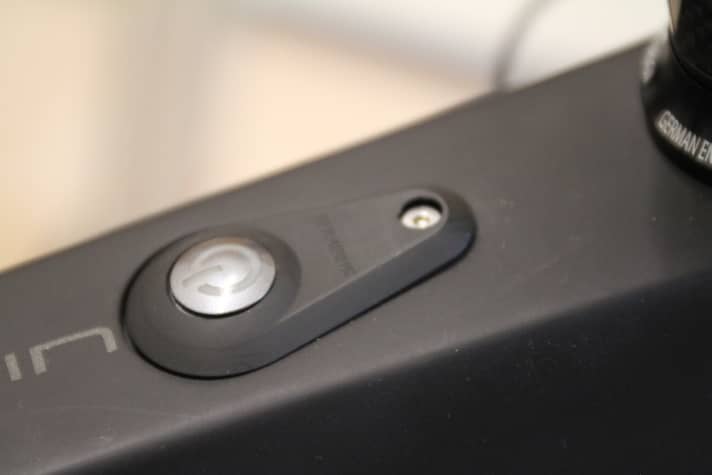   Bikes with an external Shimano battery were switched on at the battery. For the new Intube version, there is an external on/off switch that can be integrated into the frame.