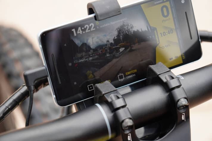   The video recordings from the front or rear camera are stored on the mobile phone and could theoretically be streamed via the Internet.