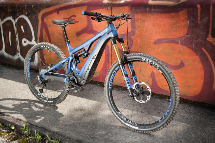   Pivot Shuttle Team XTR, 20.3 kilos, 10500 euros.