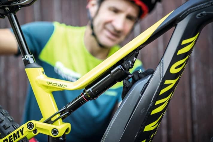   Dämpfung einstellen