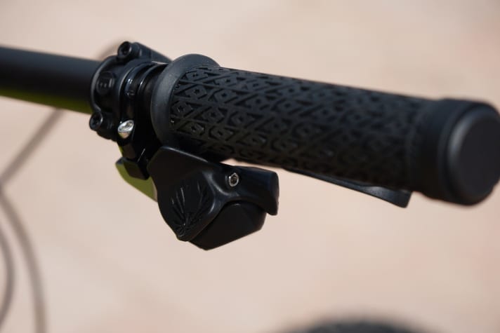   Noble and fair: The brand new Sram AXS drivetrain already shifts on the top model for 6300 euros. Electronic and wireless.