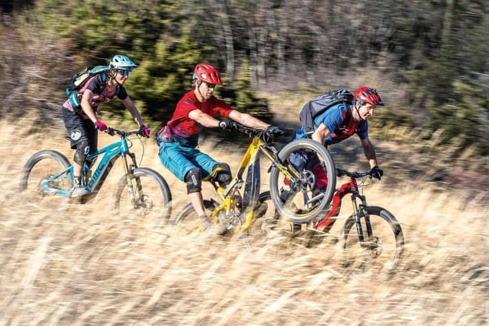   Who has the edge? Three E-Enduros built for one purpose: Fun in challenging terrain. A three-way battle at eye level.