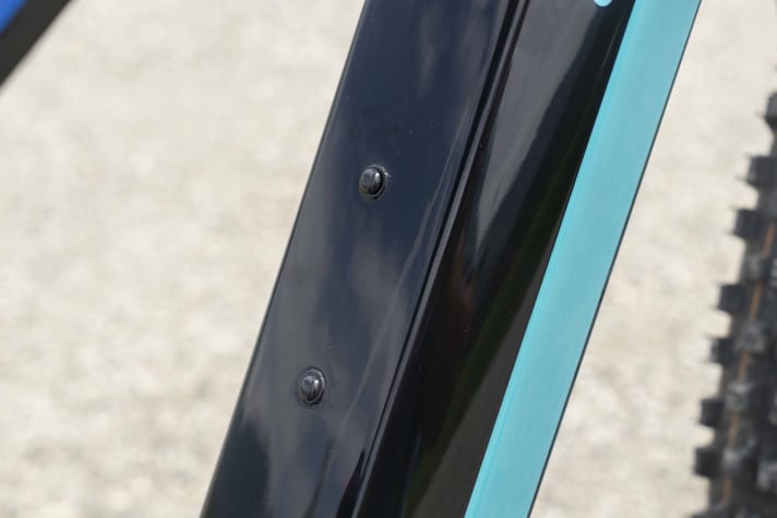   The frame triangle of the Conway Xyron has space for a bottle cage.