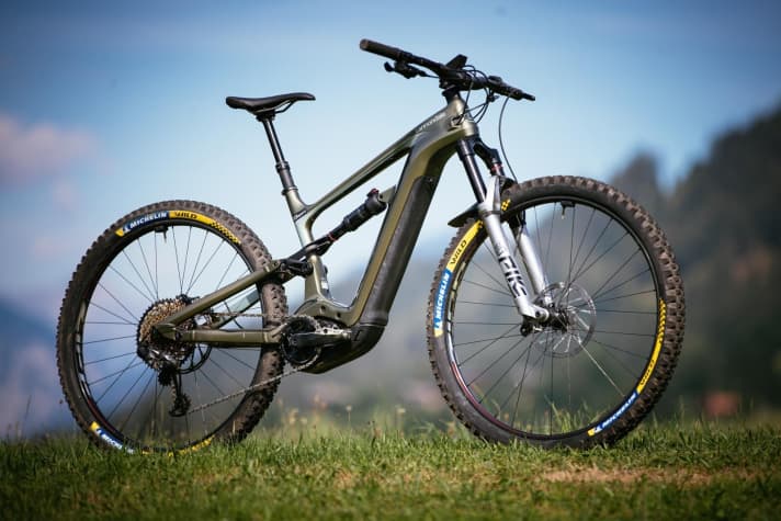   Cannondale Moterra JC - the special edition from French team rider Jerome Clementz.