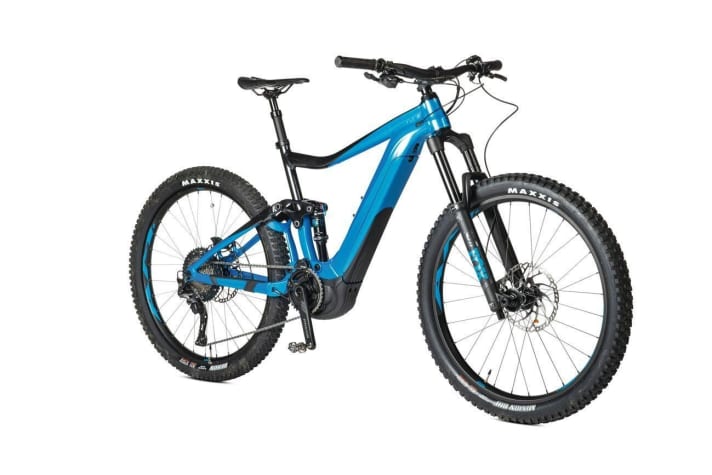   The Giant Trance E+2 Pro with Yamaha drive and sporty trail geometry is also one of the most affordable bikes in the test. 4400 euros.