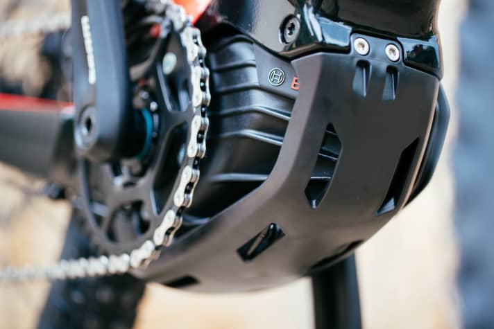   Generation 4 of the Performance CX motor from Bosch: Trek's new drive unit is well ventilated under a slim cover.