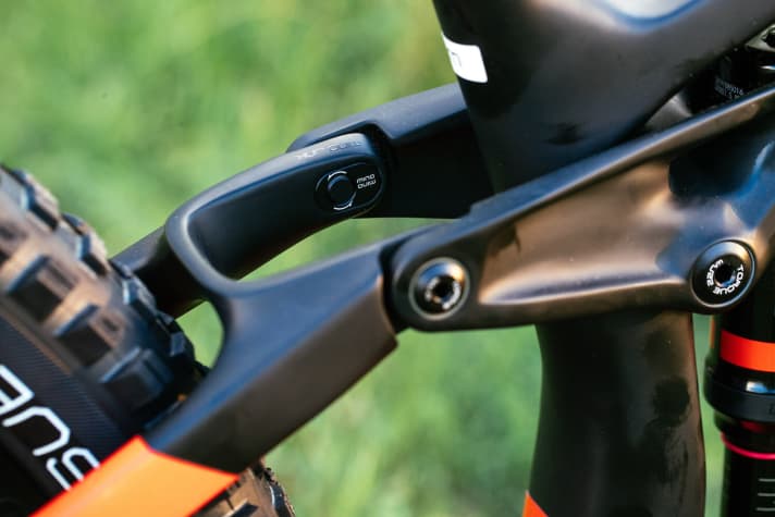   Die Geometrie kann mittels Flipchip an den Sitzstreben auf die persönlichen Vorlieben angepasst werden.