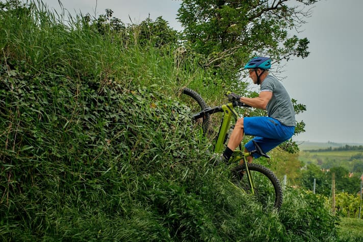   Das Sonic soll dank des neuen Bosch-Aggregats jeden Hang hochklettern können. Nicht nur wenn der mehrfache Cape Epic Sieger Karl Platt in die Pedale tritt.