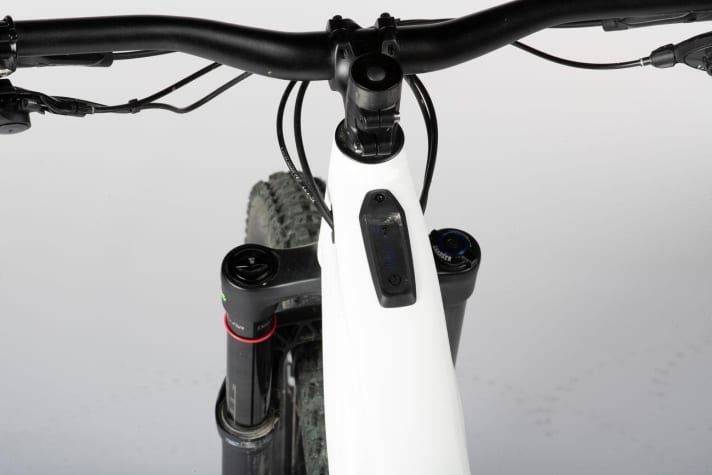   The battery status and support levels can be read off the LED display on the control panel in the top tube.