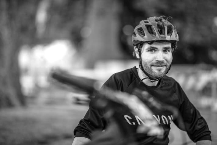 Vincenz Thoma: Der Canyon-Konstrukteur war an der Entwicklung der Frauen-Modelle Neuron:on Wmn und Spectral:on Wmn beteiligt. "Wir entwickeln unsere Bikes mit Hilfe eines anthropometrischen Modells, das auf Kundendaten basiert. Dieses optmieren wir durch zahlreiche Fahrtests, um Räder anbieten zu können, die für eine Vielzahl von Kundinnen passen."