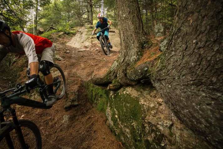   Vollgas, egal welche Strecke vor einem liegt. Mit dem 29-Zoll-All-Mountain GT-E Force sollten auch schwere Geländeausflüge kein Problem sein.