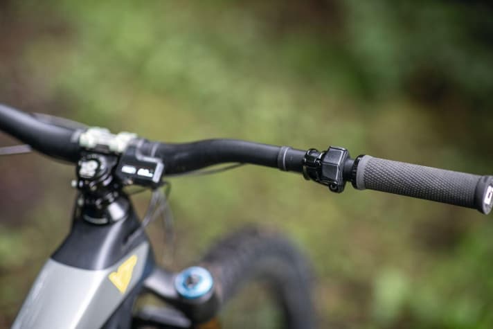   Hübsch aufgeräumt sieht der E7000-Schalthebel für die Di2 ja aus, ergonomisch ist er aber leider ein Reinfall.