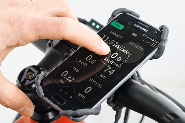   The mobile phone becomes the display for the Shimano E-Tube Ride app