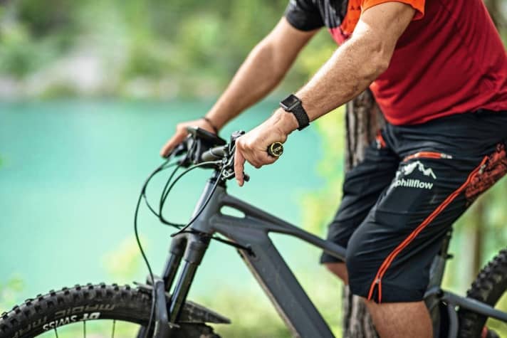   Figure 1 - Ergonomically optimised position of the brake levers.