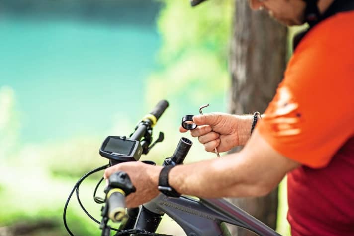   The spacers can be placed under or over the stem, allowing the cockpit to be raised or lowered.