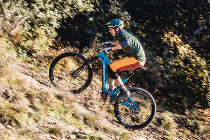    Affordable fullys Propain, Bulls and Canyon offer exciting E-fullys at fair prices. Starting at 2799 euros - for the Canyon Neuron:On