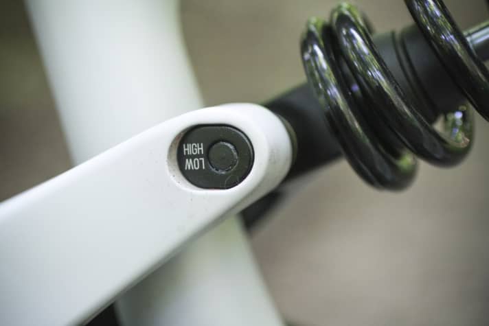  With the Flipchip, the customer has the choice. 64.5 or 65 degree steering angle, 75.5 or 76 degree seat angle.