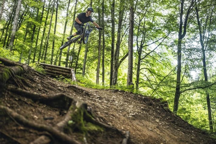   Große Step-Downs bei Highspeed? Mit dem Specialized Kenevo dank massiger Reserven absolut kein Problem.