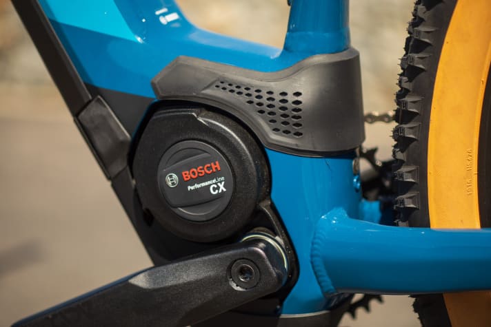   Die Kühlrippen sorgen für Durchzug und Kühlung des Bosch-Motors.