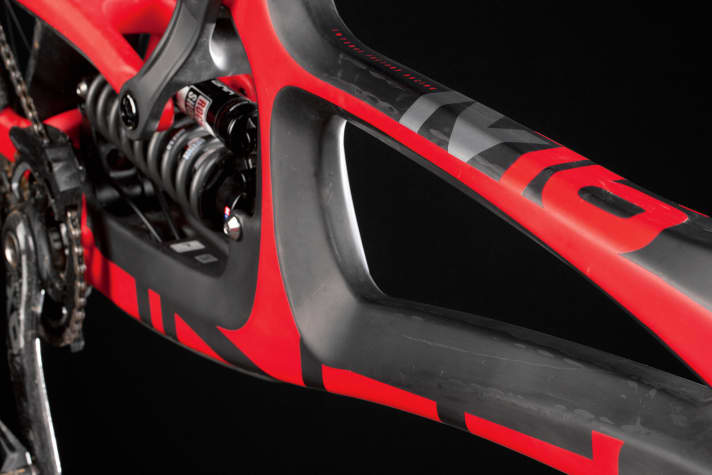   Intense M16 Carbon Pro Bullit