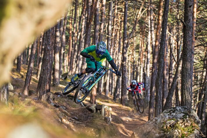  What do big bikes need to be able to do? They have to be fast, of course - but speed isn't everything, we think. Big bikes should also have a bit of playfulness, don't you think?
