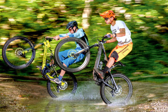   Test duel 2017: Specialized Turbo Levo Carbon FSR Expert vs. Rocky Mountain Altitude Powerplay Carbon 90