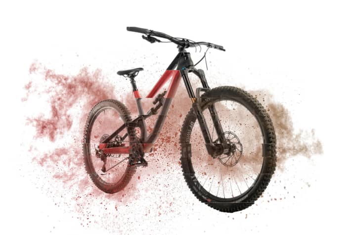   Freeride puzzle: Who can recognise the pieces? This picture shows our three test bikes from Canyon, Cube and YT.