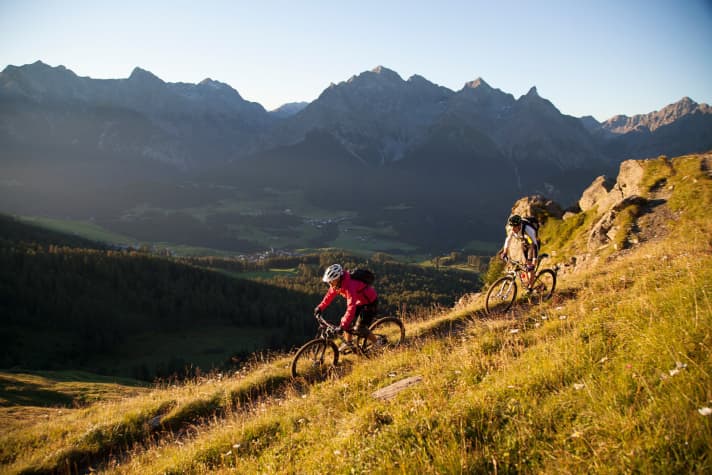   Entspanntes Miteinander auf den Trails in Graubünden