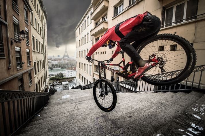   Fabio Wibmer erobert Paris