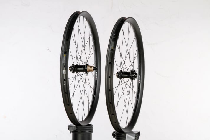   Syntace C33i Straight Carbon