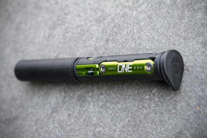   The EDC tool from One Up Components sits in the steerer tube.