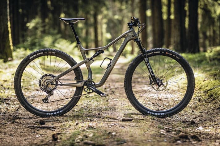   Wir hatten bereits ein Cannondale Scalpel SE mit 120 Millimeter Federweg im Test. Wie sich das brandneue Bike in Labor und Praxis schlägt, verraten wir in BIKE 7/20 – ab 2. Juni im Handel.
