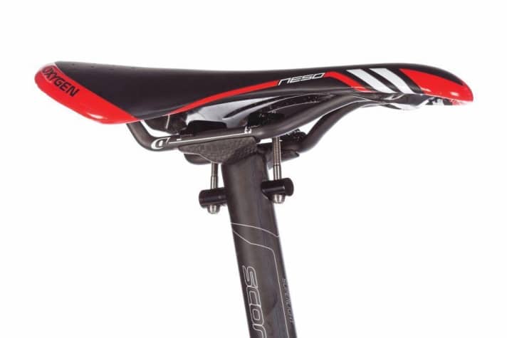   Der Kopf der Scorpo-Superlight-Stütze wirkte wenig torsionssteif. Flex/Komfort der Stütze waren allerdings hoch.