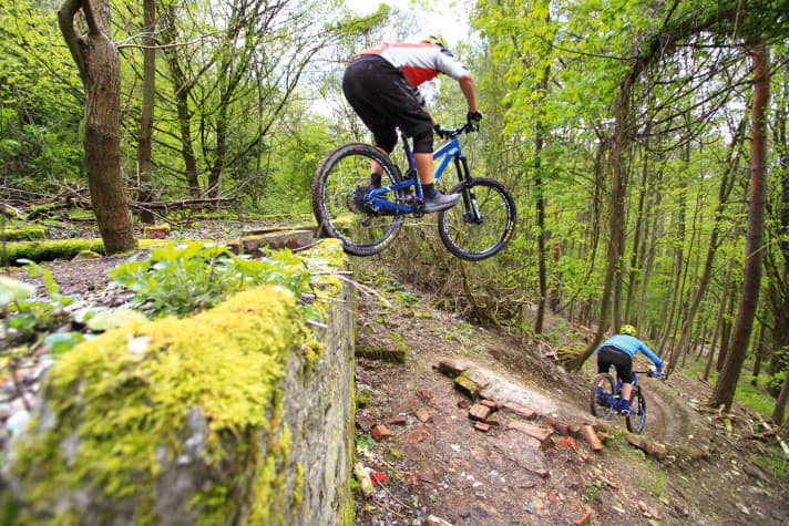 On the Main-Panorama 1 tour, you have to jump over a few cliffs on the west side of the Main.