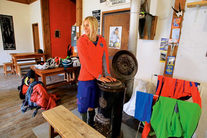   Einer der schönsten Plätze im Refuge du Chambeyron: der warme Ofen.