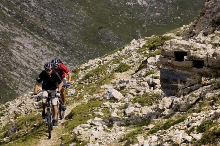   Geschunden durch den Krieg, für Biker ein super Touren-Tipp: der Pasubio.