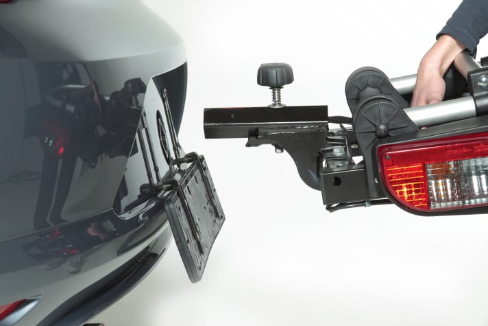   Bei der Montage wird auch die Elektrik gleich mit verbunden, der Stecker entfällt.