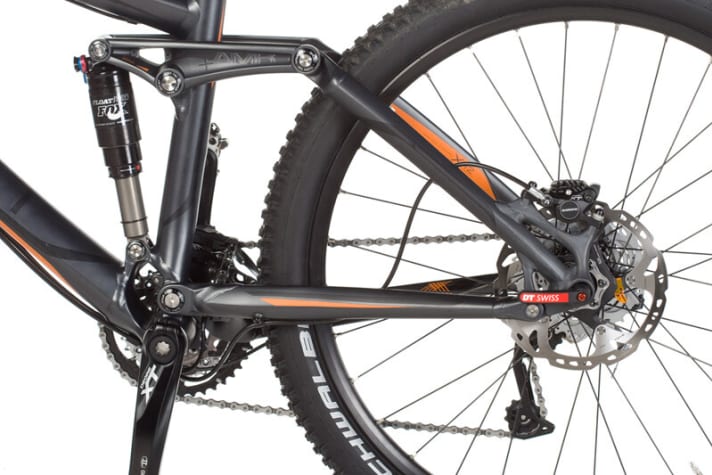   The AMR rear triangle works noticeably better than its predecessor, thanks to modified kinematics and needle bearings.