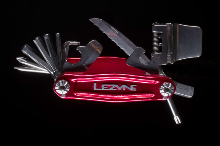   Das Lezyne Stainless 20: ein typisches Mini-Tool für Mountainbiker.